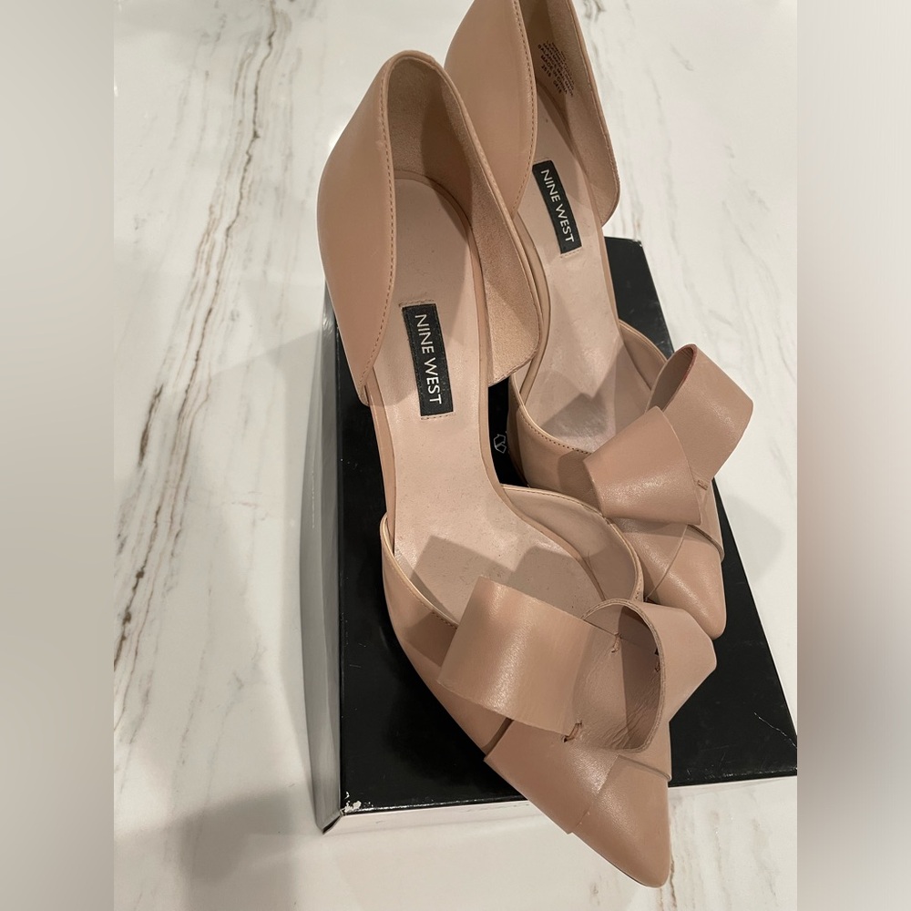 Nine West bow shoes